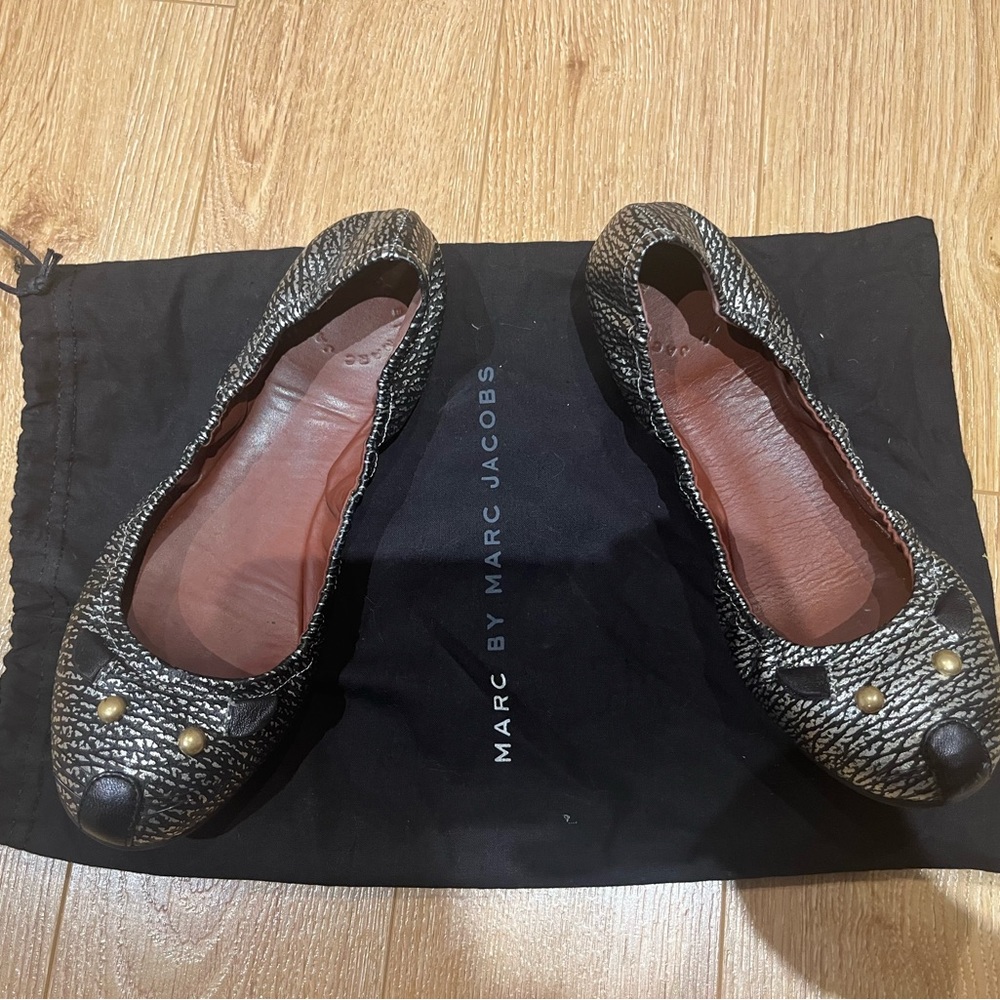 Adorable Marc Jacobs mouse flats 37.5